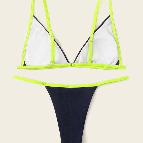 Triangle Bikini - Picture 2 of 3